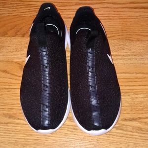 Women's Nike Slip on Sneakers